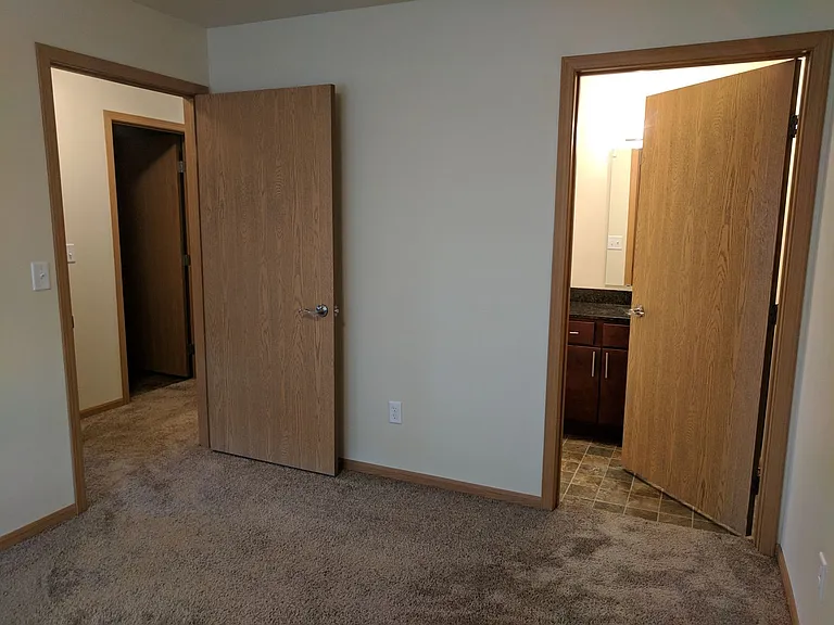 West Lake II Apartments — Photo 147