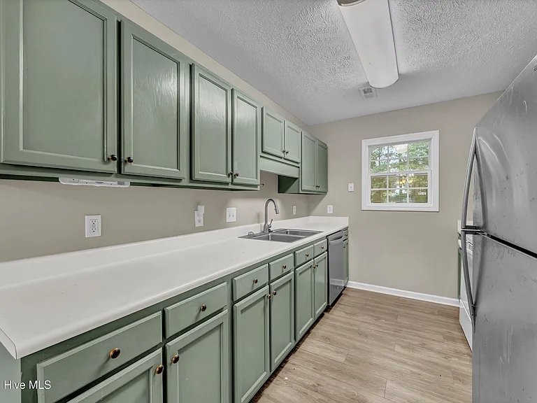 10035 Burning Bush Ridge Ct — Photo 7