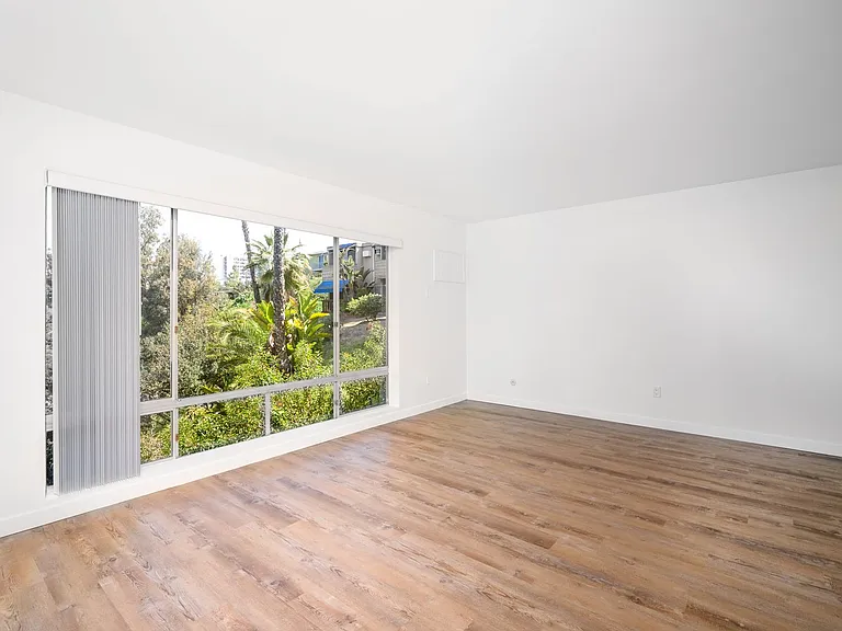 Antone Apartments — Photo 52