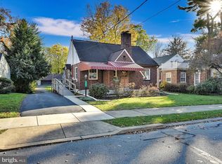 124 W 3rd Ave, Lititz, PA 17543