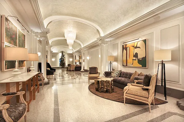 Rented by Compass | media 53