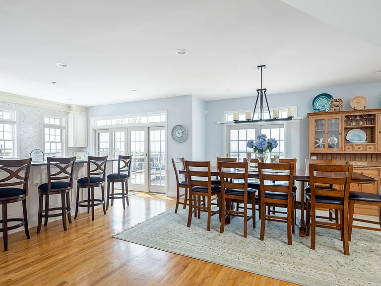 951 Dune Rd #A — Photo 8