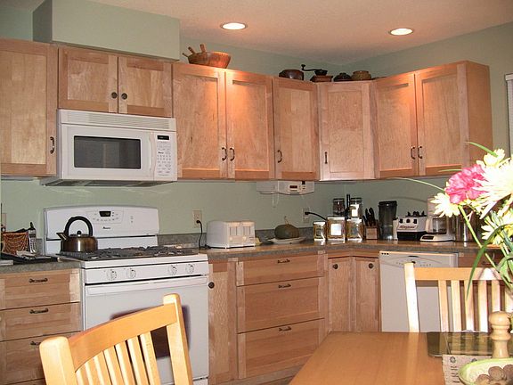 Large kitchen/dining area