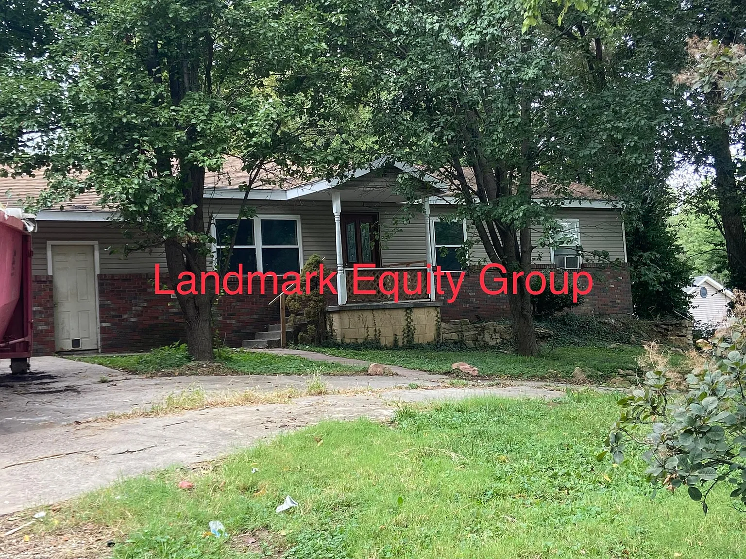 4 bed, 1300 sqft, $1,400 — Photo 1