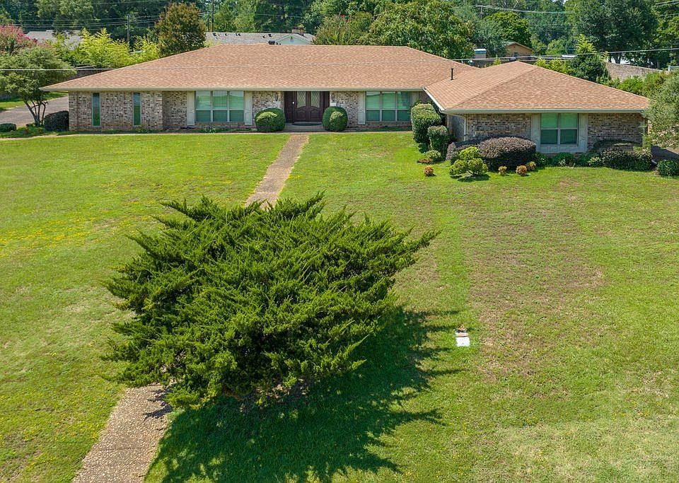 1st image of 2503 Madewood Rd