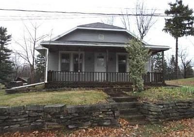 1st image of 469 Wine St