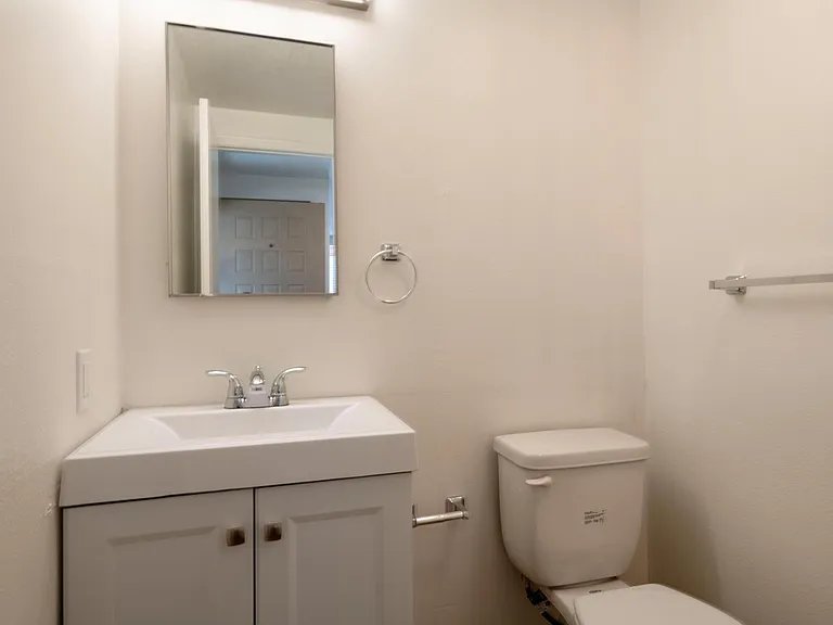 2747 S Sierra Park Cir E — Photo 10