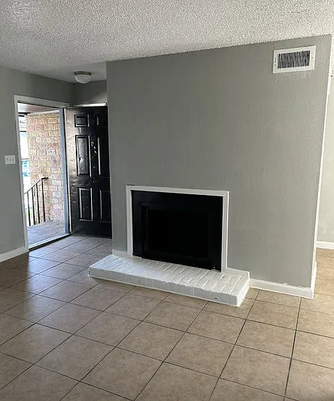 3737 Hillcroft Apartments — Photo 85