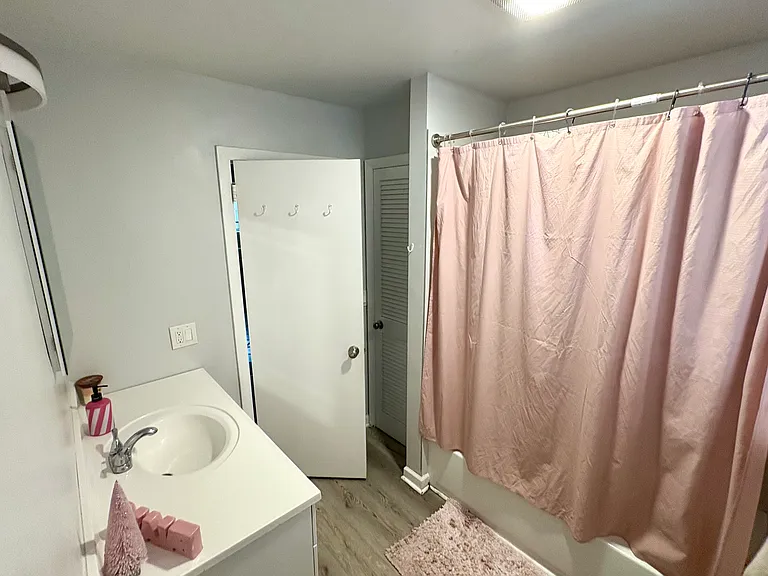 97 Vance St #A — Photo 6