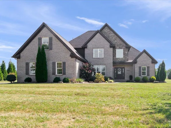 1430 Timber Creek Dr, Jasper, IN 47546