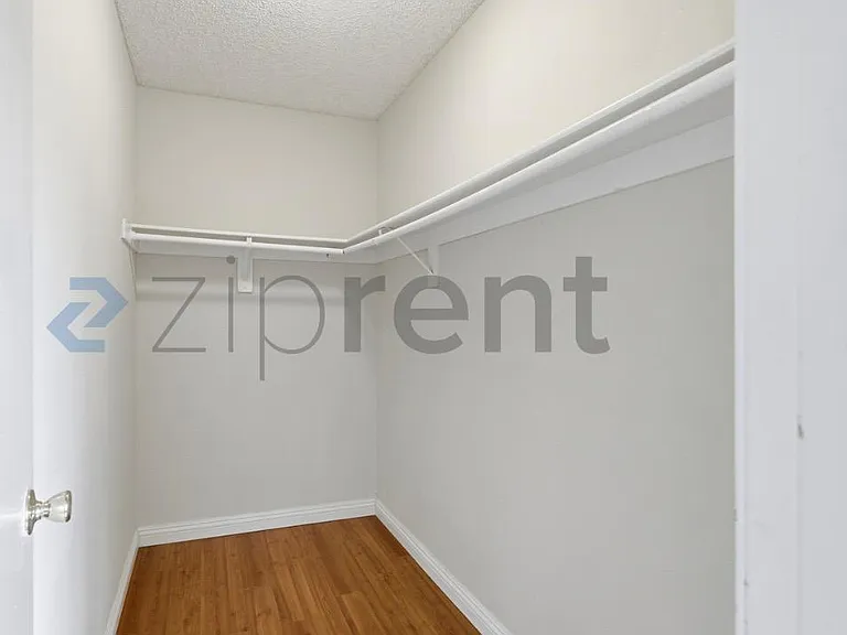 Bedroom 2 Walk-In Closet