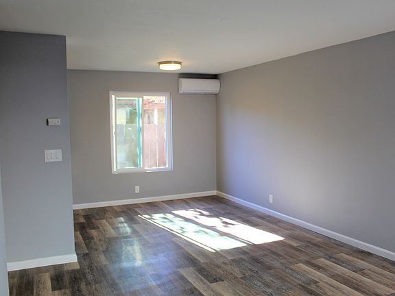 3rd image of 1909 C Ave APT 1