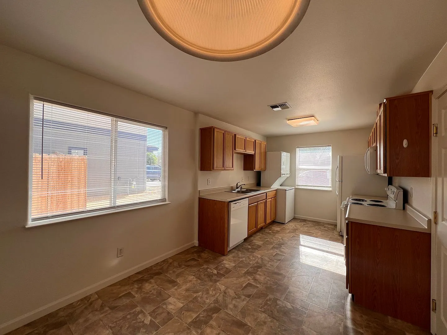 Starlite Drive 725 — Photo 3