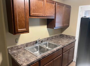 21910 Crystal Ave, Euclid, OH 44123