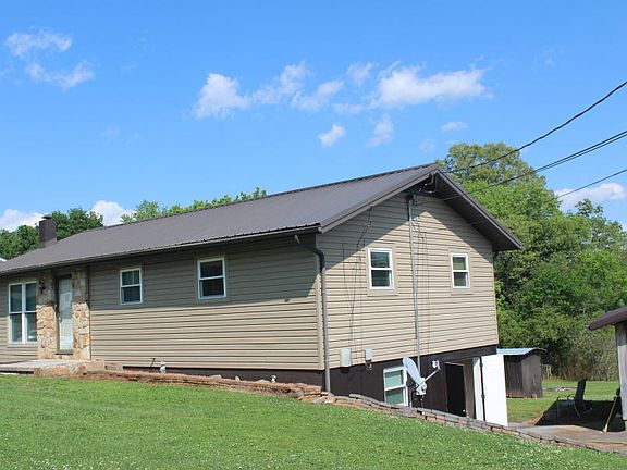 3rd image of 3504 Brookfield Ln