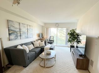 412 11th Ave APT 312, Seattle, WA 98122