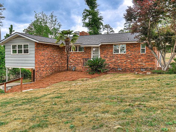 2nd image of 920 Hammond Drive