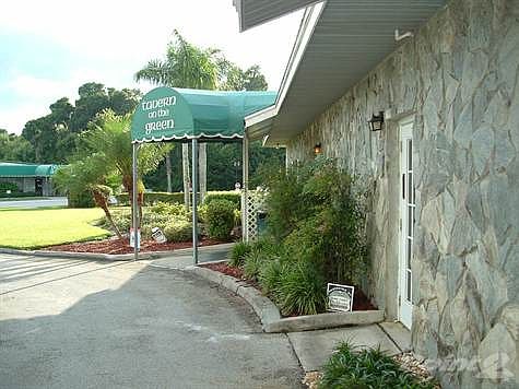 RESTAURANT ENTRANCE