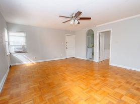 2802 Digby Ave