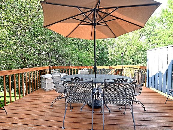 4th image of 17386 Brook Crossing Ln