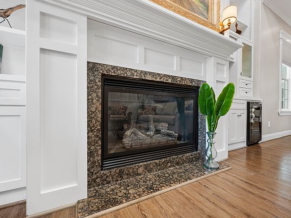 5th image of 35 Bahama St #N