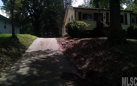 3rd image of 721 E F St