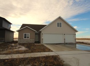 721 Driscoll Ave, Surrey, ND 58785