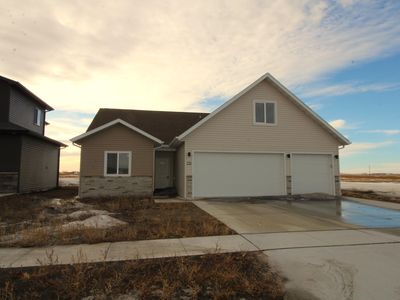 721 Driscoll Ave, Surrey, ND, 58785