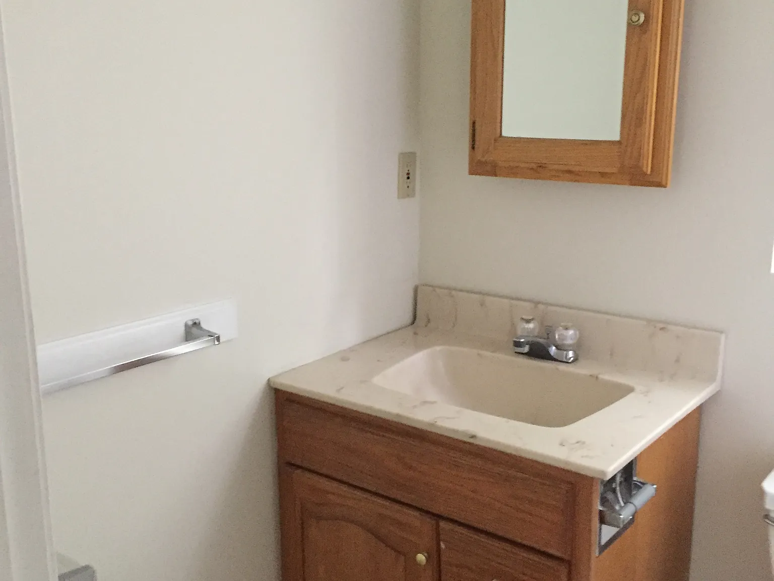 3 bed, 1788 sqft, $1,800 — Photo 4