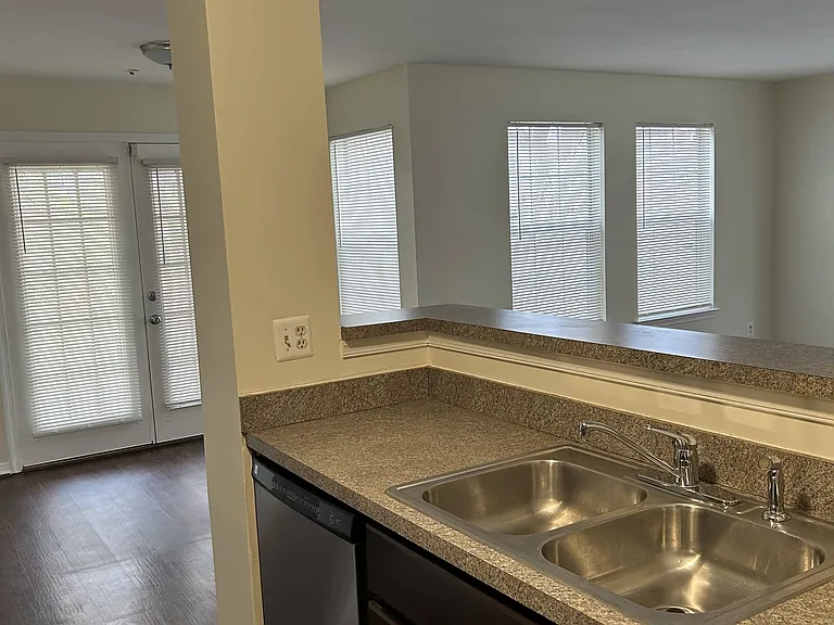 4418 Lord Loudoun Ct #132 — Photo 13