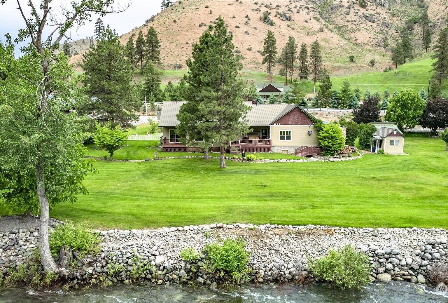 7915 Entiat River Road, Entiat, WA 98822 Zillow