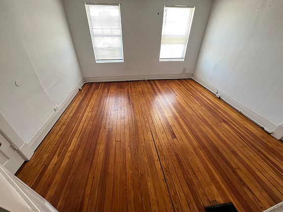 2nd image of 530 Euclid Ave #B