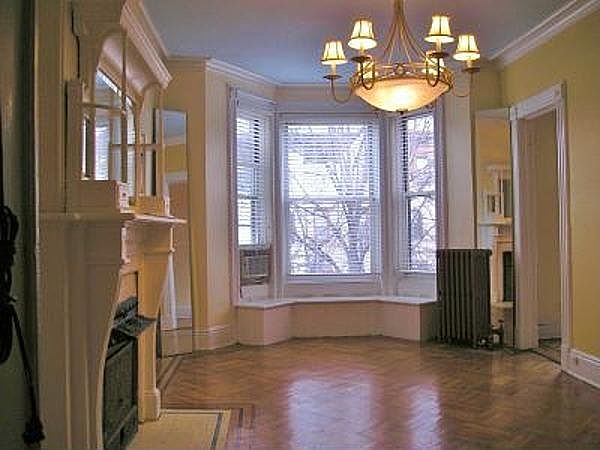 1st image of 880 Sterling Pl