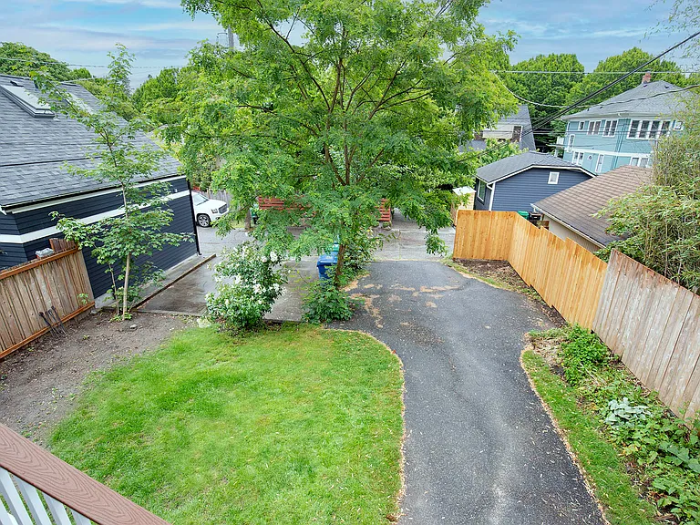 1130 18th Ave E #A — Photo 19
