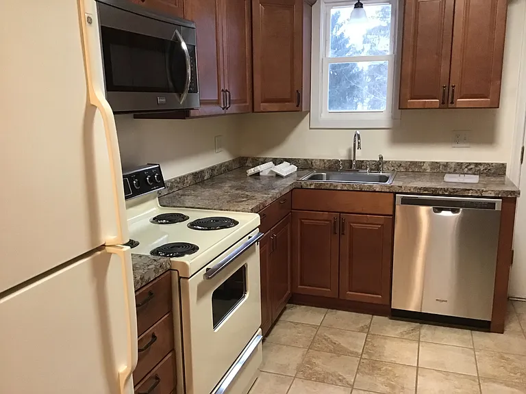 1637 Monsey Ave #1 — Photo 7
