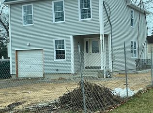 Oakley St, Massapequa, NY 11758
