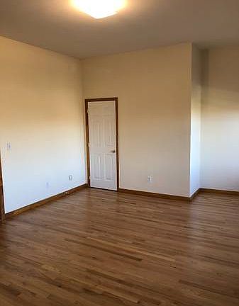 4th image of 36-10 Astoria Blvd S #3R