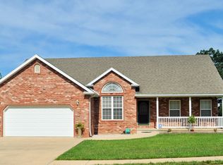 109 Ridgeview Dr, Saint Robert, MO 65584