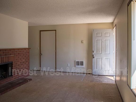 2nd image of 408 NE 105th St