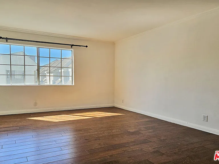 618 N Howard St #241 — Photo 7