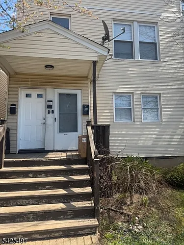 74 Spring St Photo 1