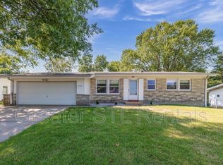 2738 Redman Rd, Saint Louis, MO 63136
