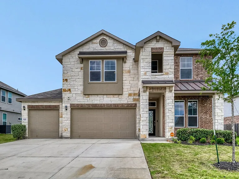 810 Town Creek Way — Photo 1
