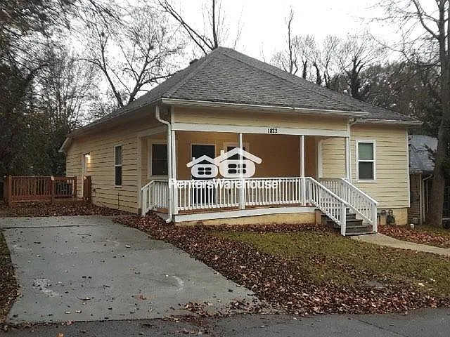 1822 Center Ave — Photo 27