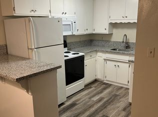 208 Johnson St #6, Modesto, CA 95354