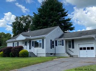 61 S Westcott Rd, Schenectady, NY 12306