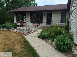 2789 Grovenburg Rd, Lansing, MI 48911