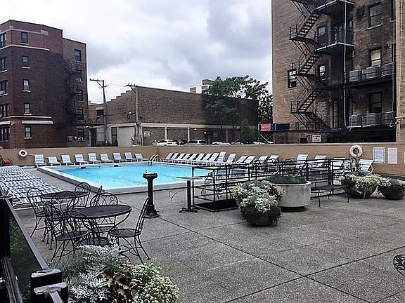 4th image of 2400 N Lakeview Ave APT 2203