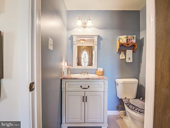 5th image of 12390 Boncrest Dr