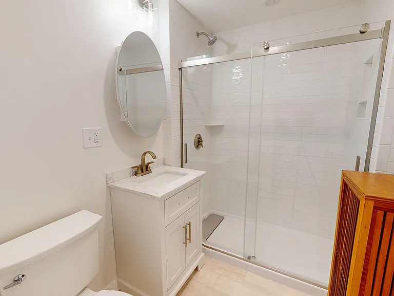 54 Linwood St #2 — Photo 2